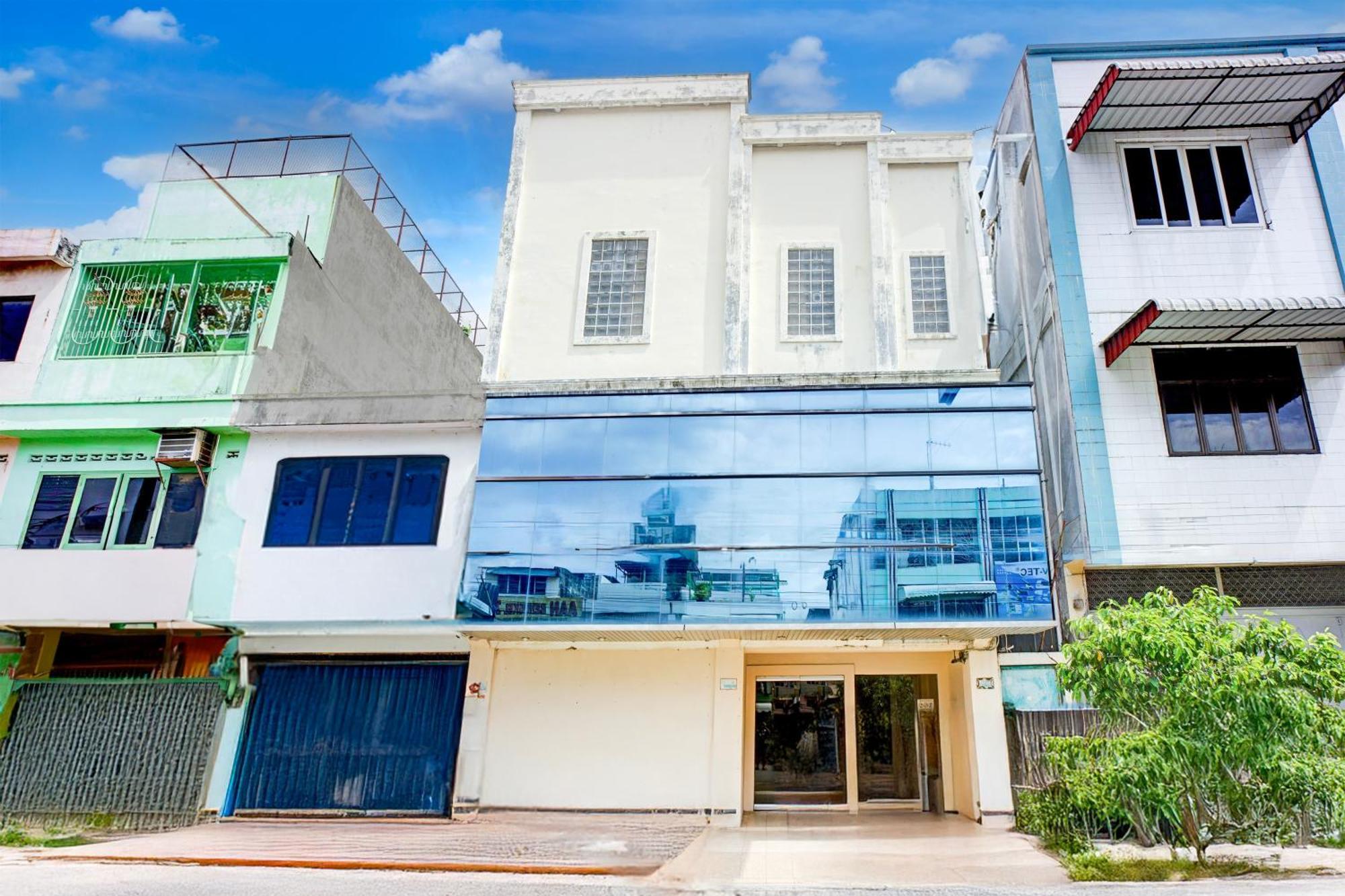 Collection O Peunayong Near Masjid Raya Baiturrahman Formerly Siwah Hotel 3*